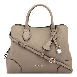 Brooklyn Satchel >:(